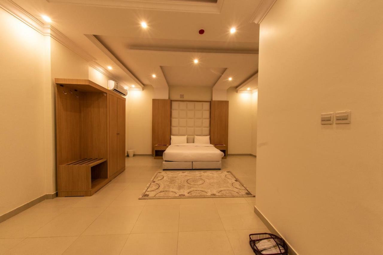 فندق الفرحان بنده الرياض
